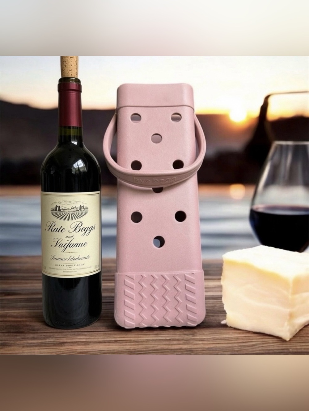 Bogg BYO Wine Tote NWOT